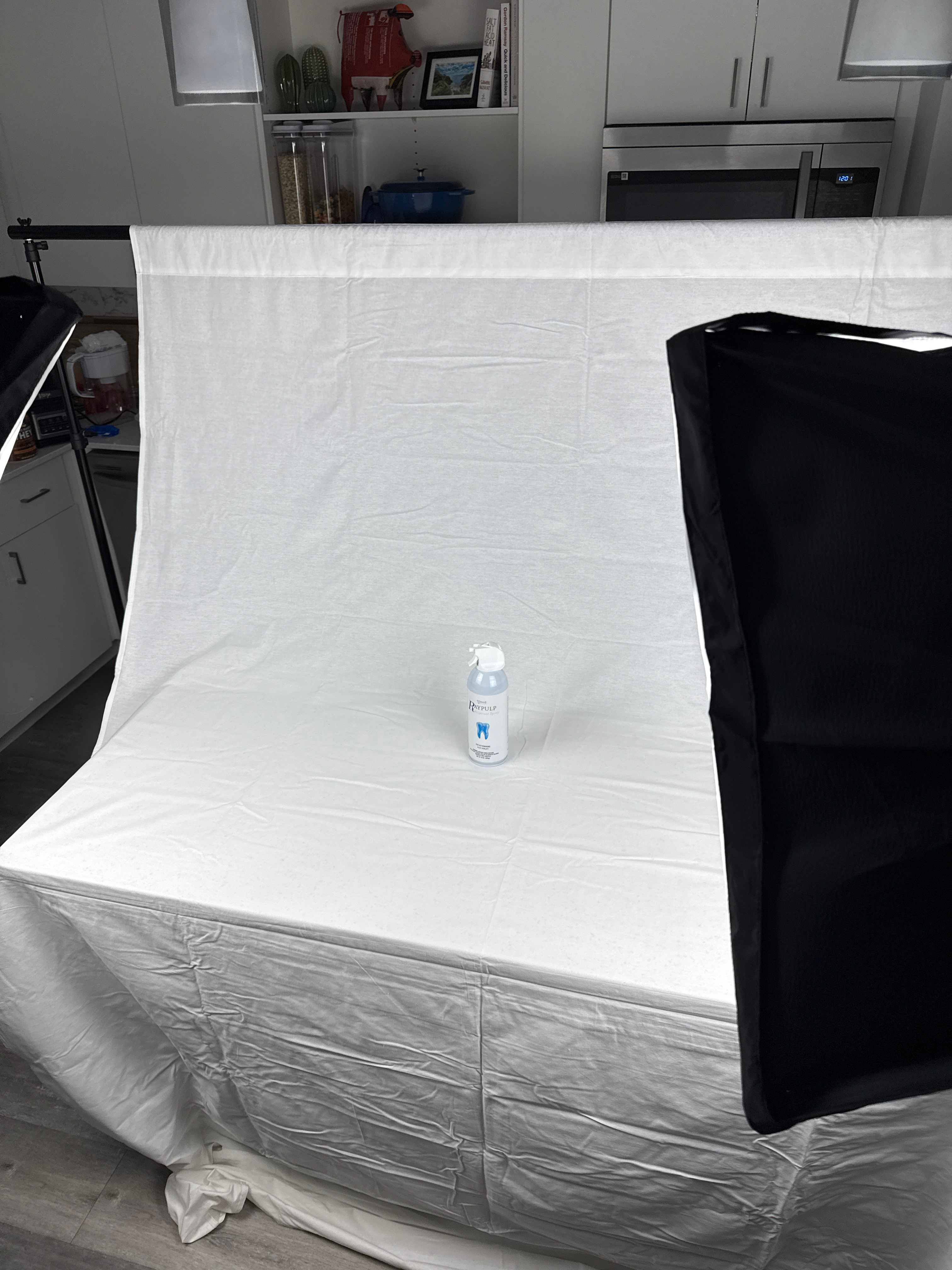 Kitchen photo studio again.